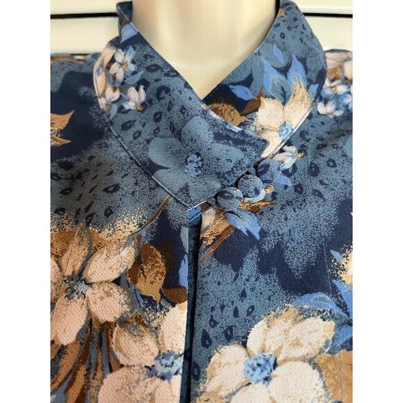 Vintage Koret Petites beautiful blue floral blouse 10P LN Shoulder pad high neck - Picture 2 of 5